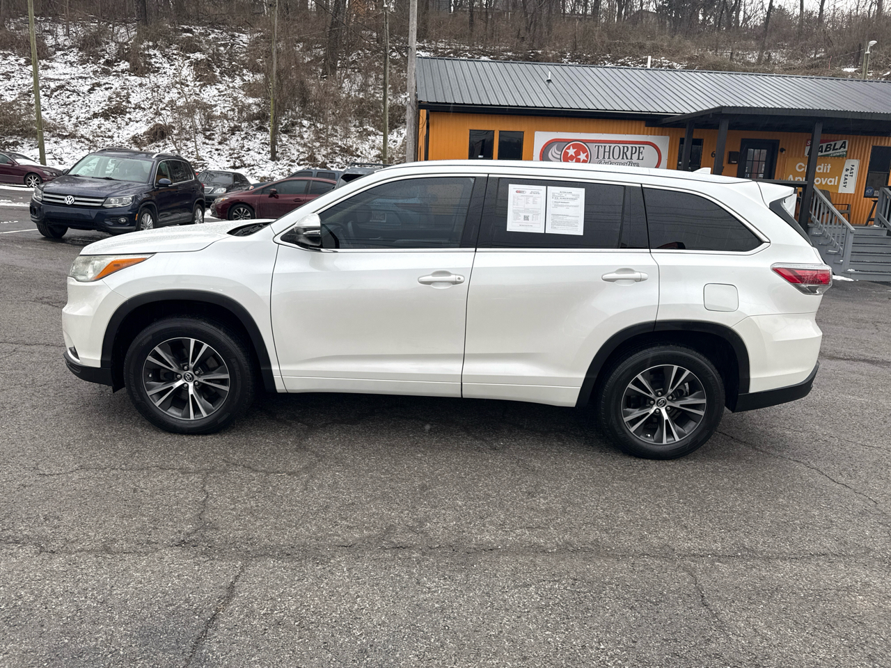 Toyota Highlander XLE FWD V6 2016
