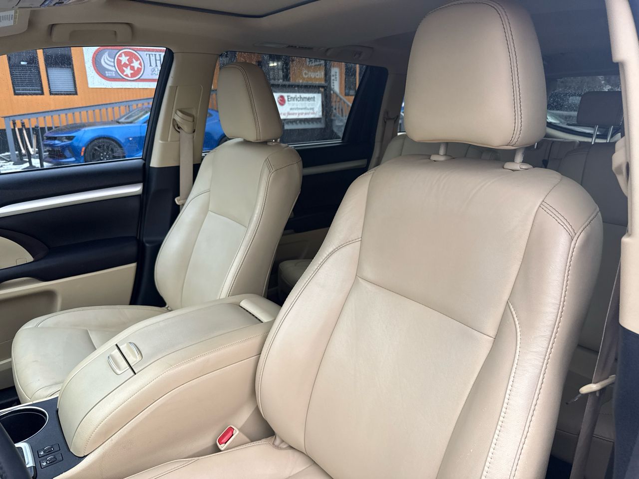 Toyota Highlander XLE FWD V6 2016