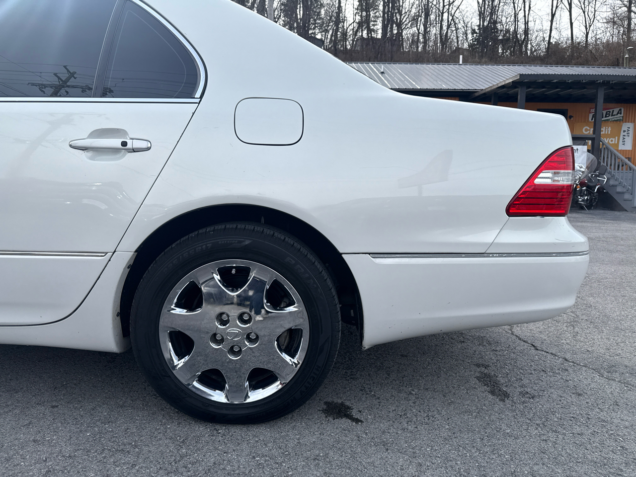 Lexus LS 430 Sedan 2004