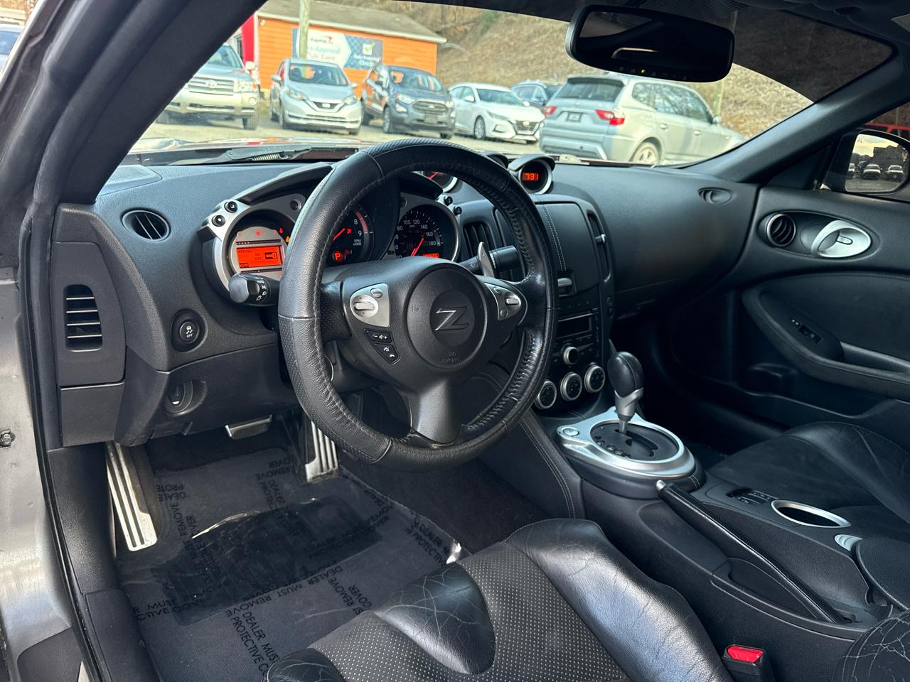 Nissan Z 370Z NISMO Coupe 2011