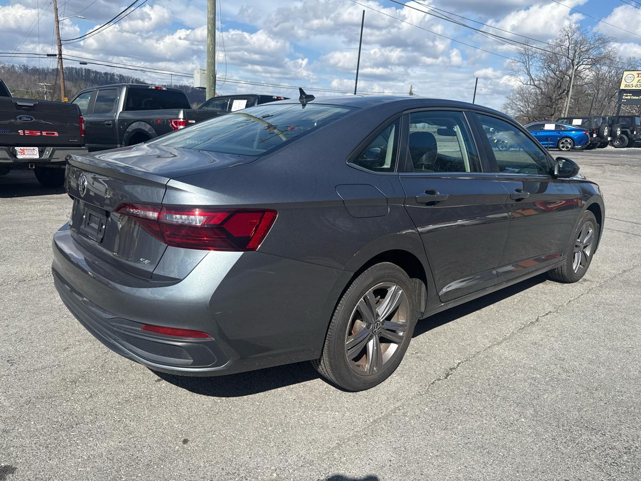 Volkswagen Jetta SE 2024