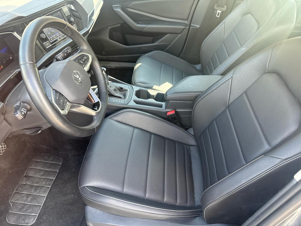 Volkswagen Jetta SE 2024