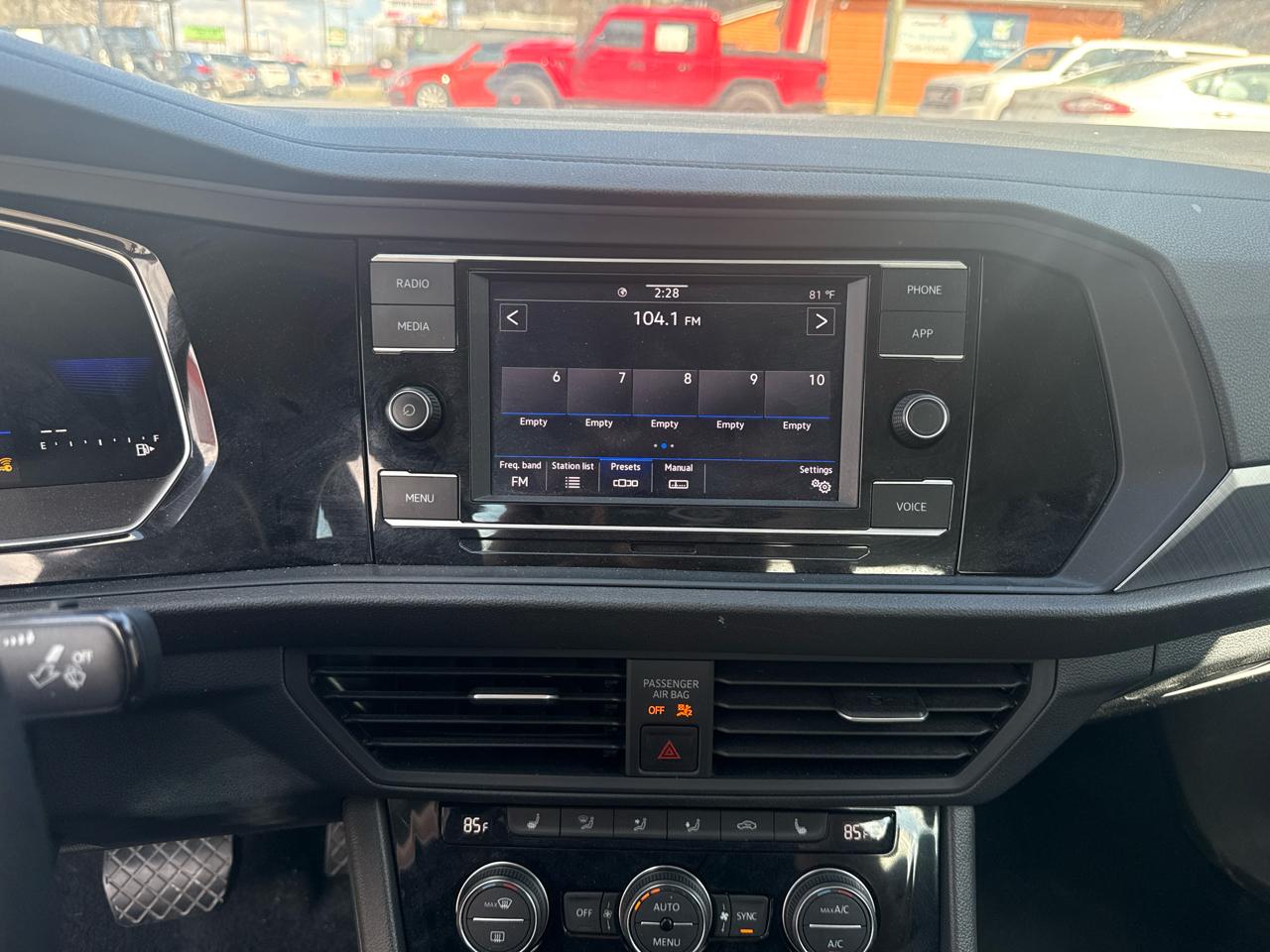 Volkswagen Jetta SE 2024