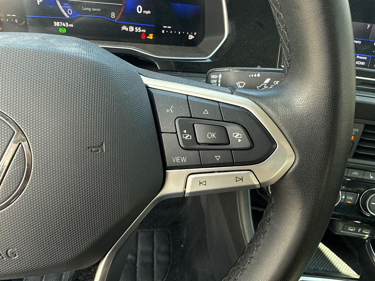 Volkswagen Jetta SE 2024