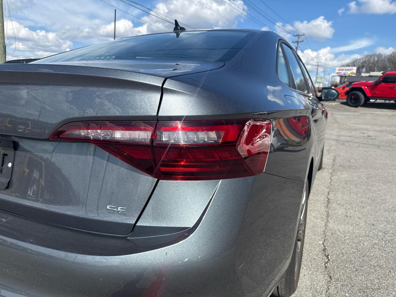 Volkswagen Jetta SE 2024