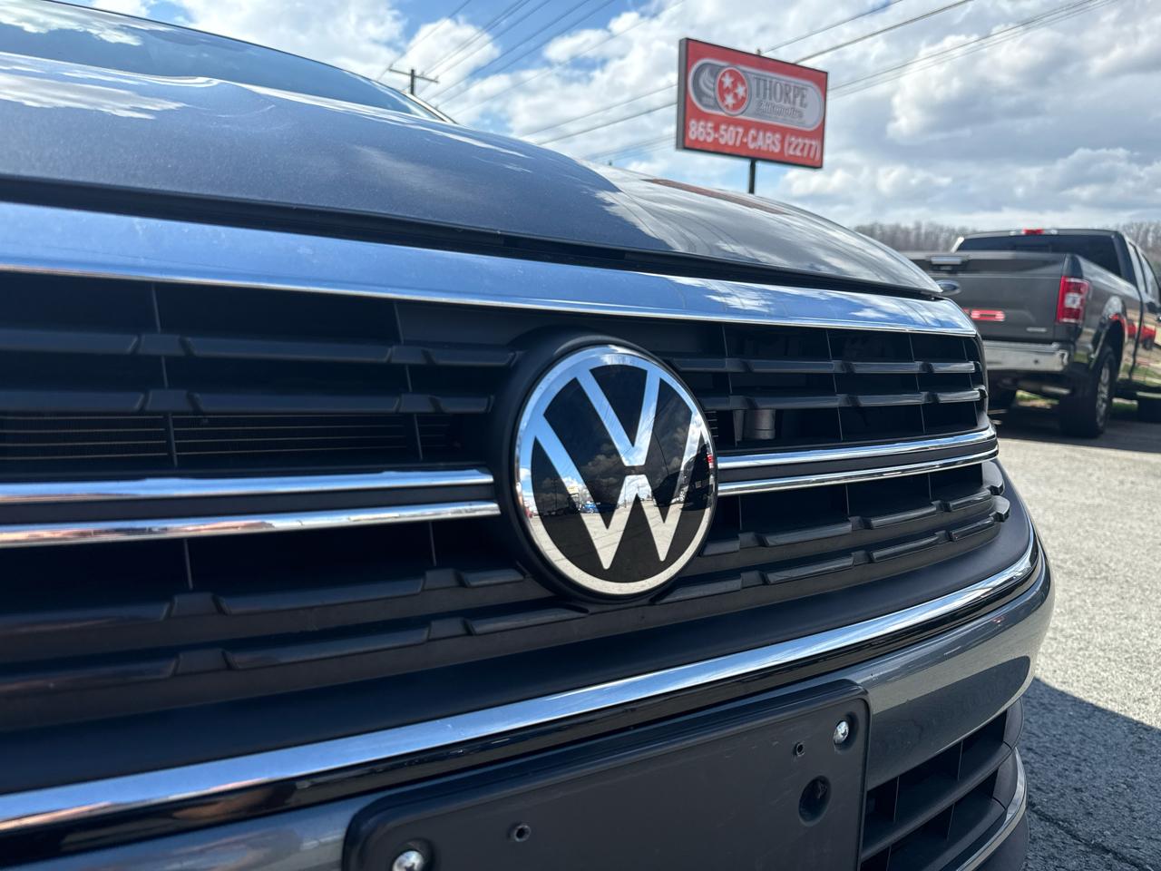 Volkswagen Jetta SE 2024