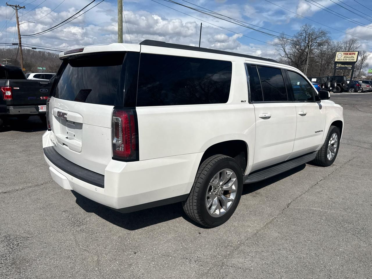 GMC Yukon XL SLT 2WD 2016