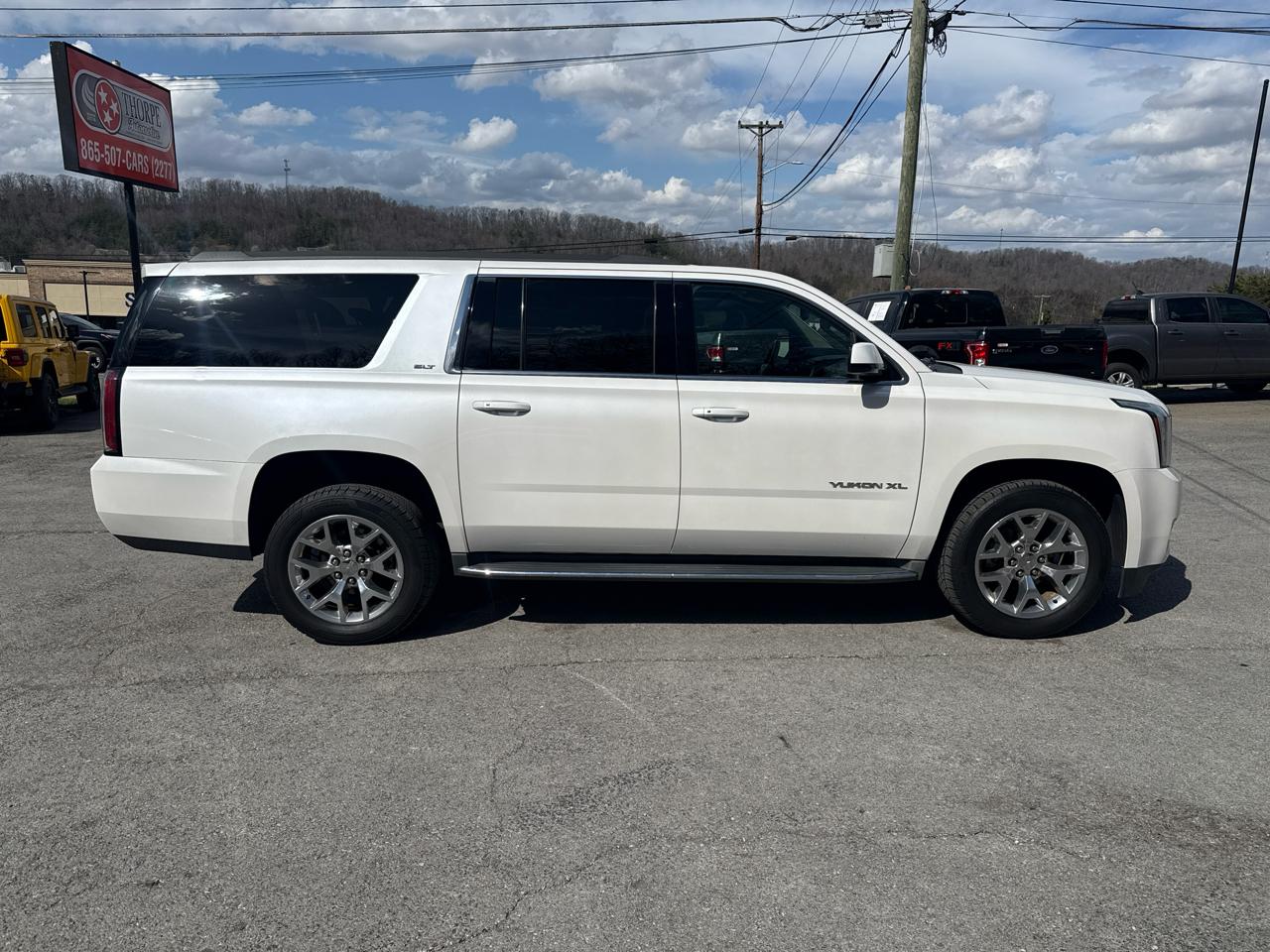 GMC Yukon XL SLT 2WD 2016
