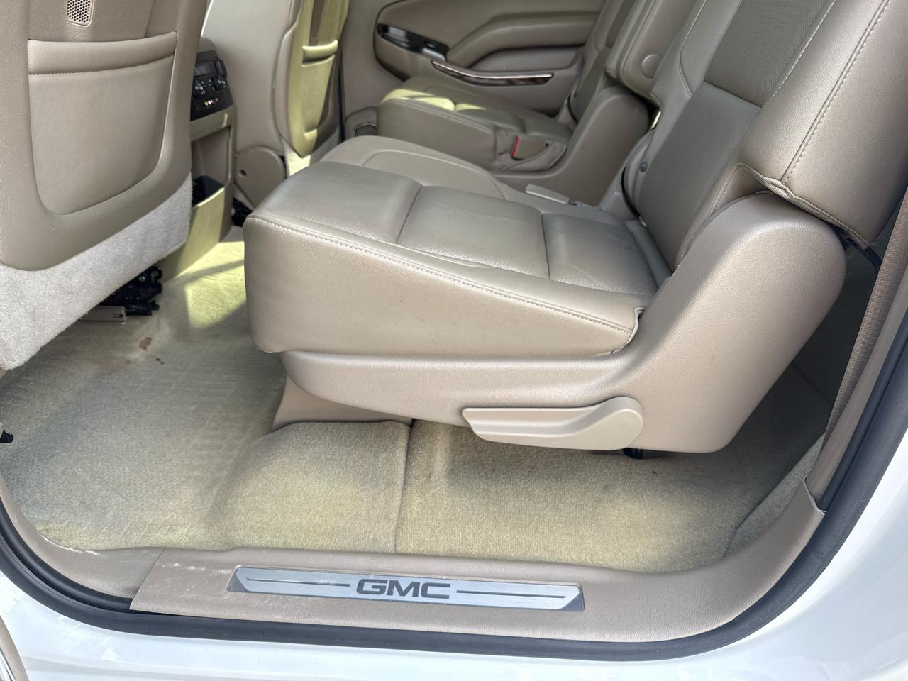 GMC Yukon XL SLT 2WD 2016