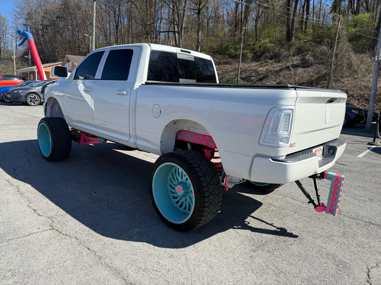 RAM 1500 Classic Tradesman Crew Cab SWB 4WD 2024