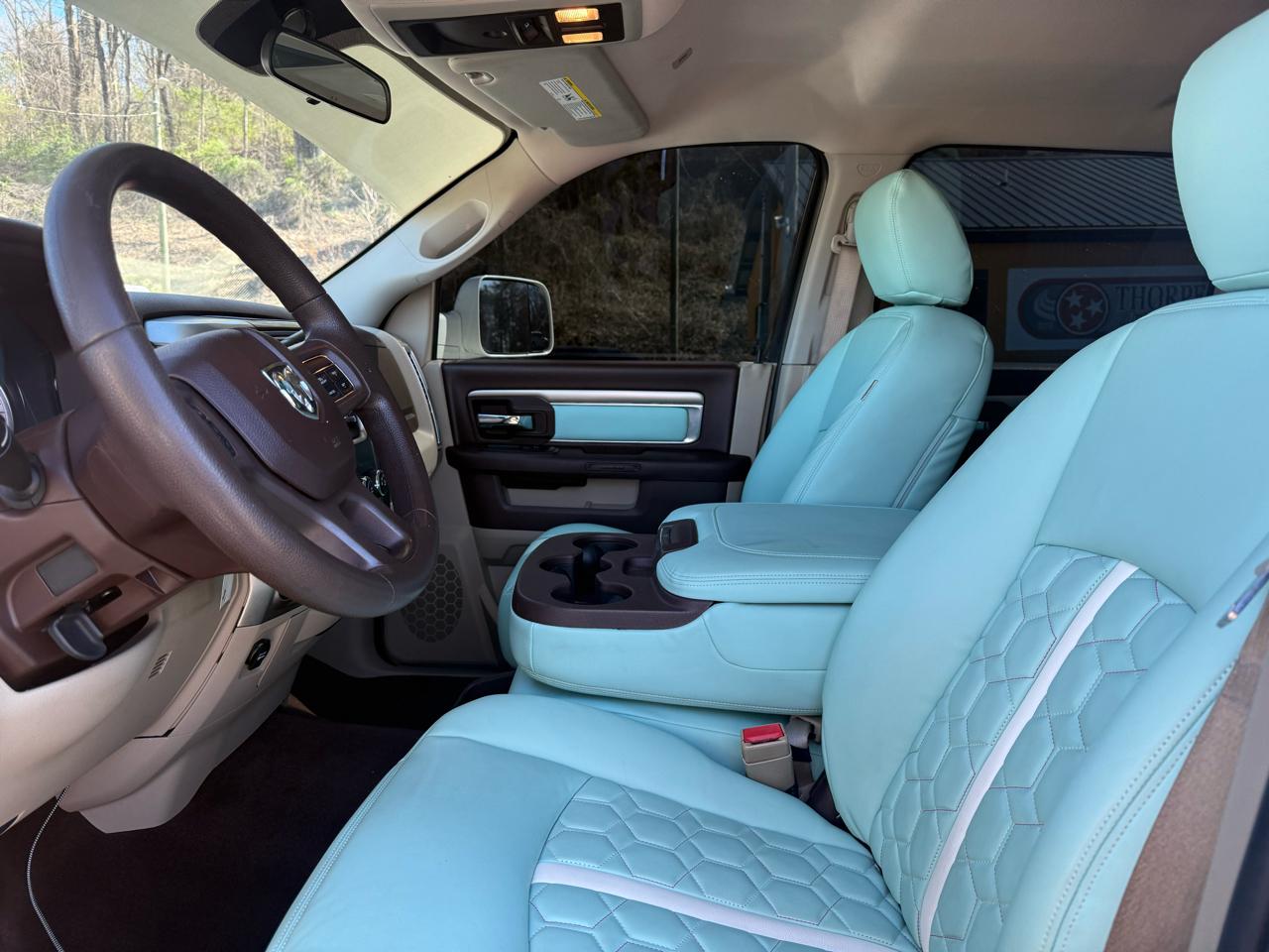 RAM 1500 Classic Tradesman Crew Cab SWB 4WD 2024