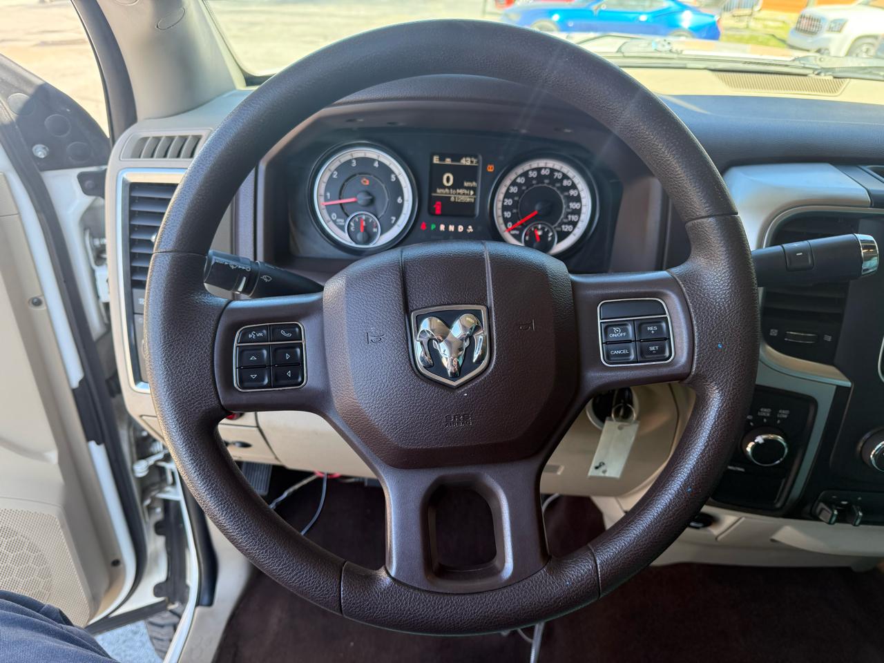 RAM 1500 Classic Tradesman Crew Cab SWB 4WD 2024