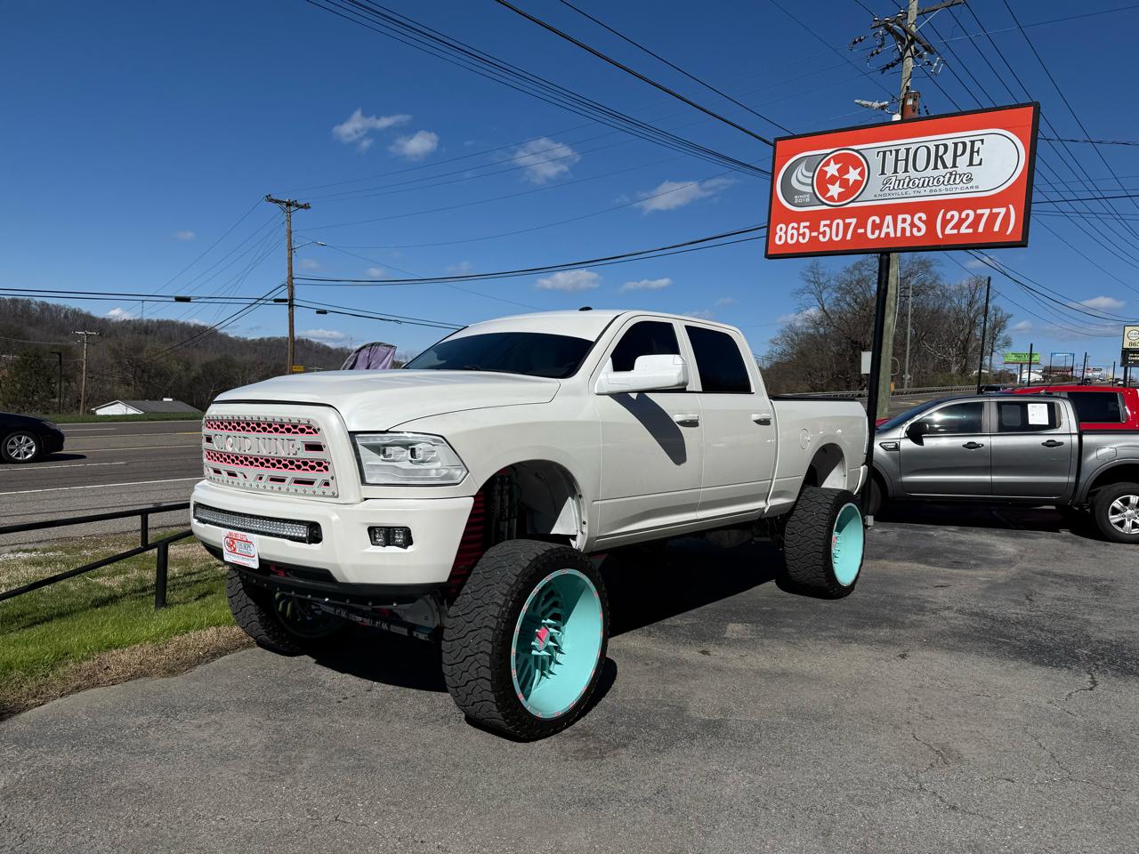 RAM 1500 Classic Tradesman Crew Cab SWB 4WD 2024