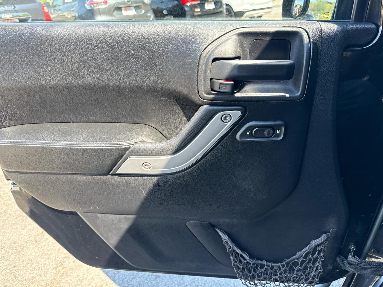 Jeep Wrangler Unlimited Rubicon 4WD 2014