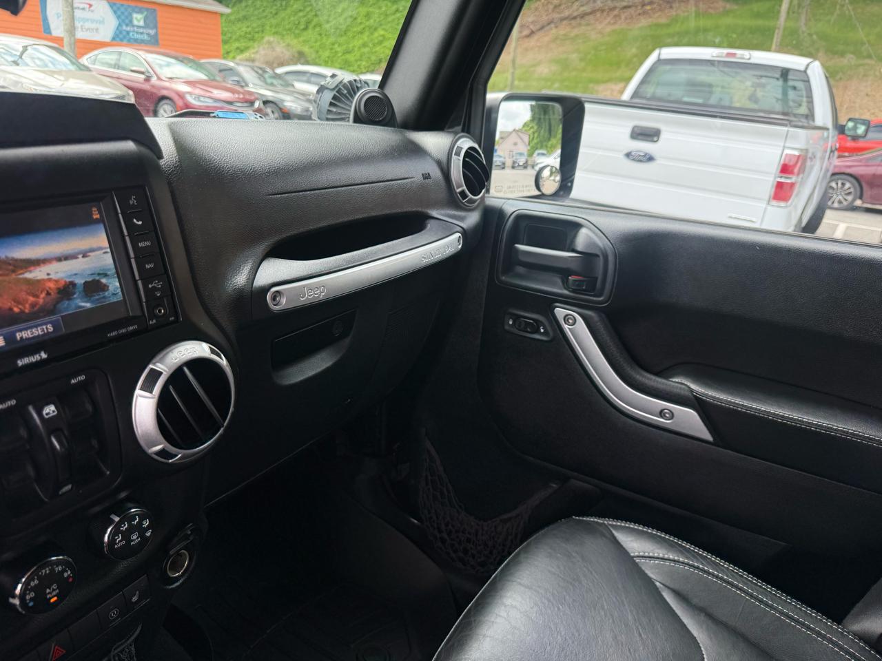 Jeep Wrangler Unlimited Rubicon 4WD 2014