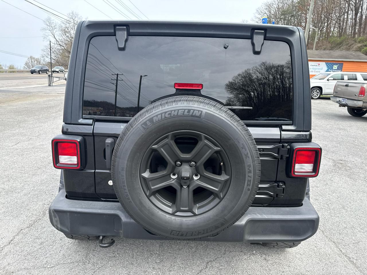 Jeep Wrangler Unlimited Sport 2018