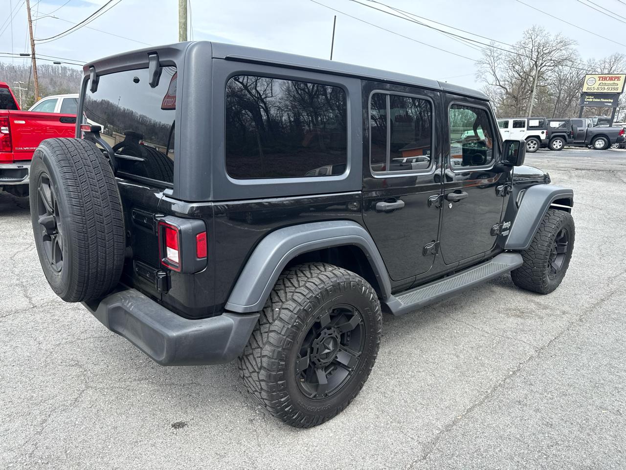 Jeep Wrangler Unlimited Sport 2018
