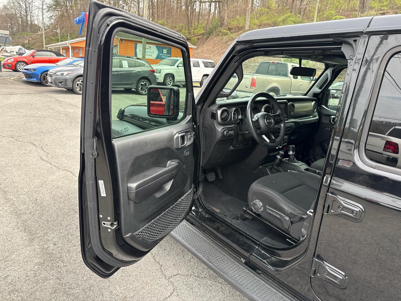 Jeep Wrangler Unlimited Sport 2018