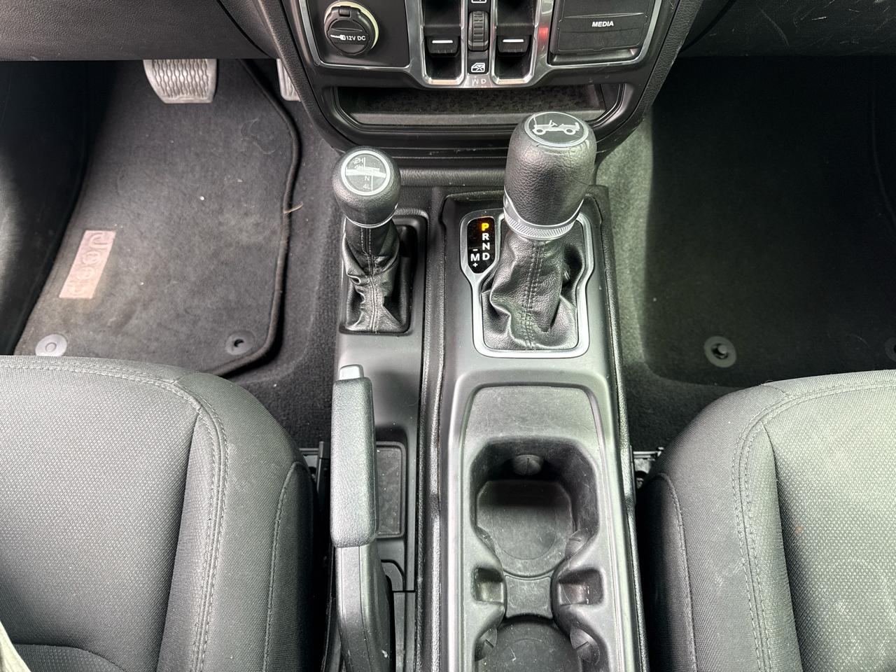 Jeep Wrangler Unlimited Sport 2018