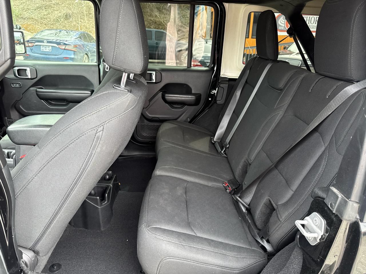 Jeep Wrangler Unlimited Sport 2018