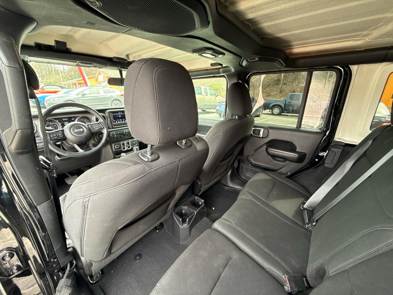 Jeep Wrangler Unlimited Sport 2018