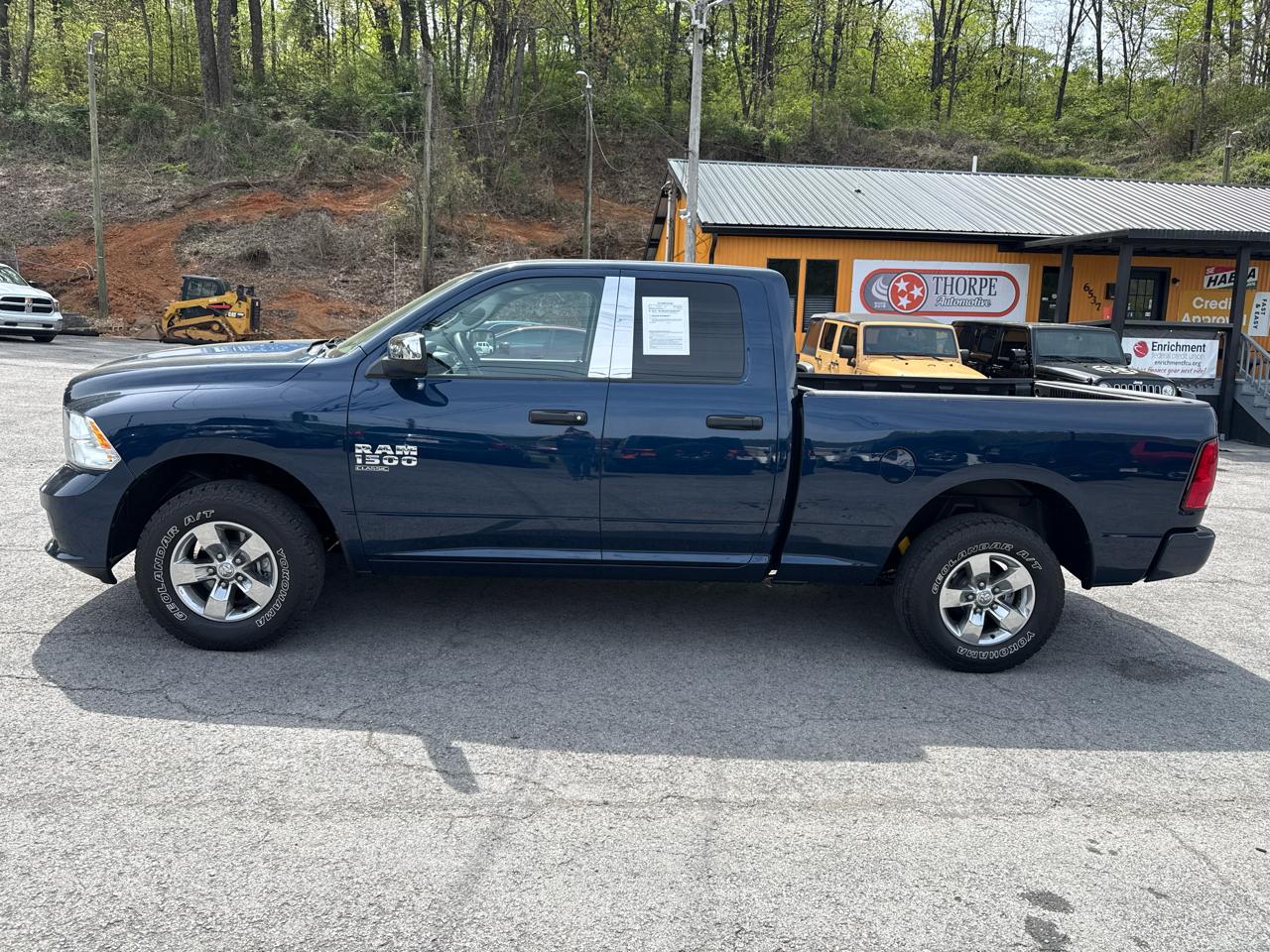 RAM 1500 Classic Tradesman Quad Cab 4WD 2019