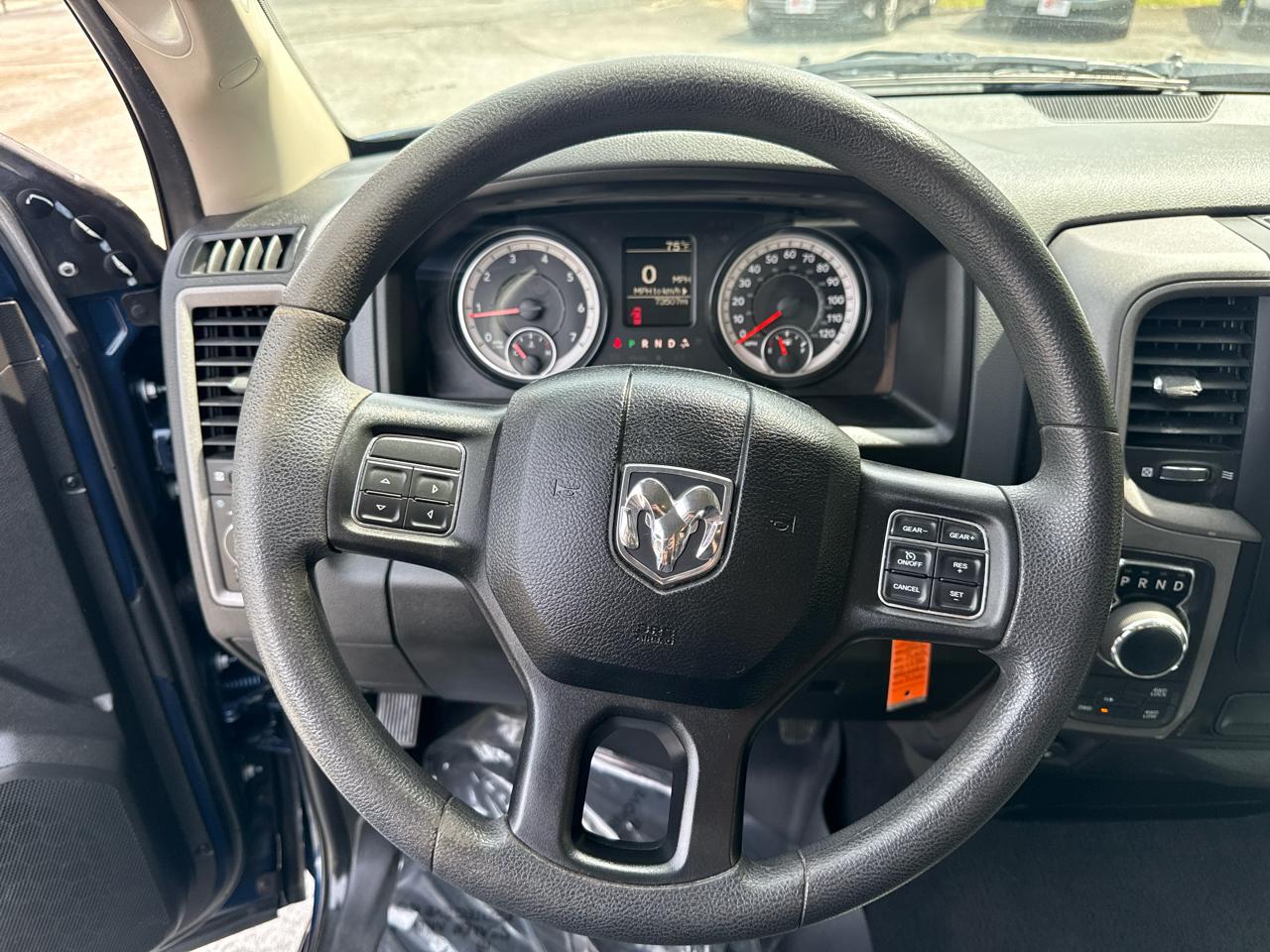 RAM 1500 Classic Tradesman Quad Cab 4WD 2019