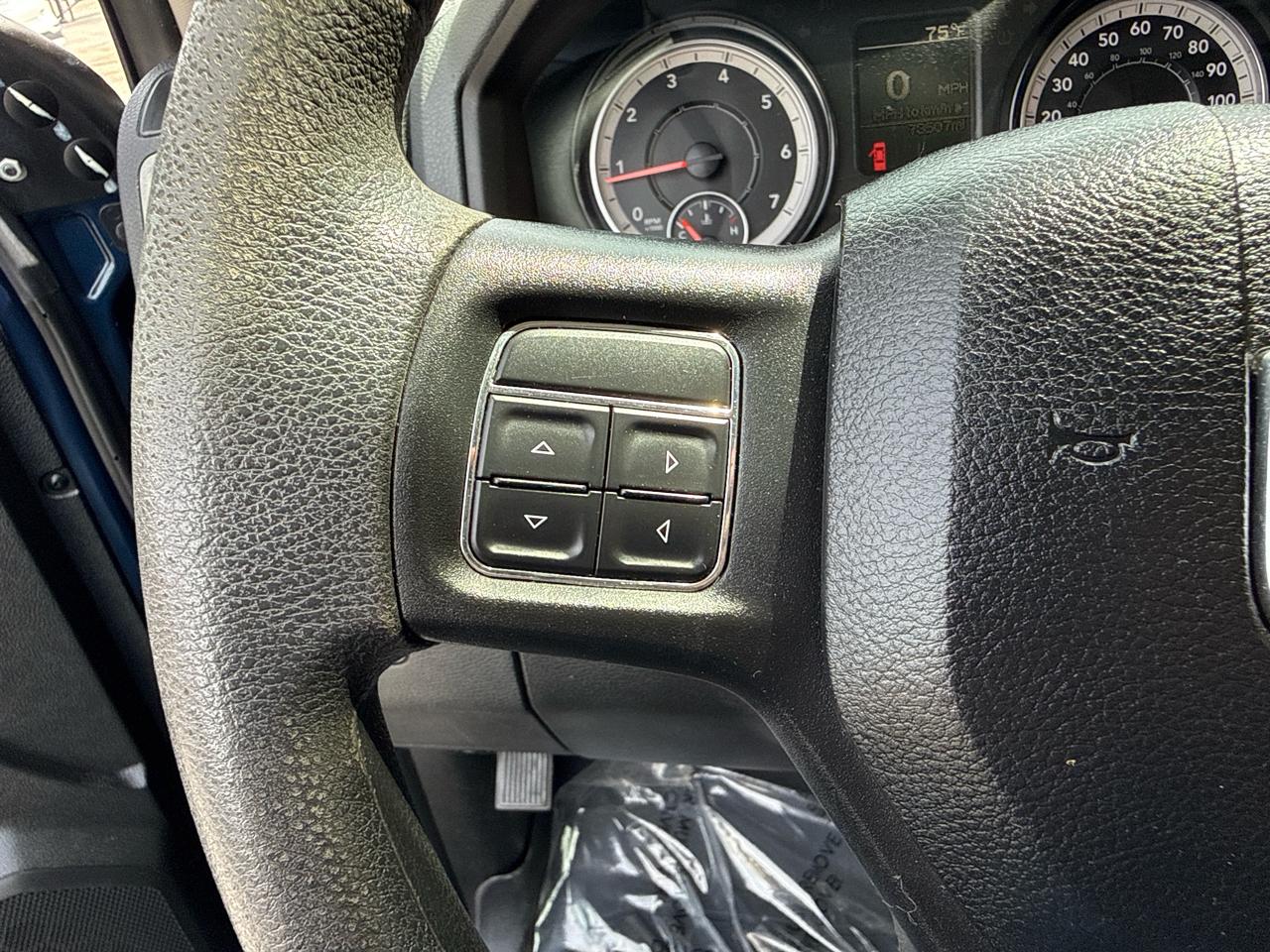 RAM 1500 Classic Tradesman Quad Cab 4WD 2019