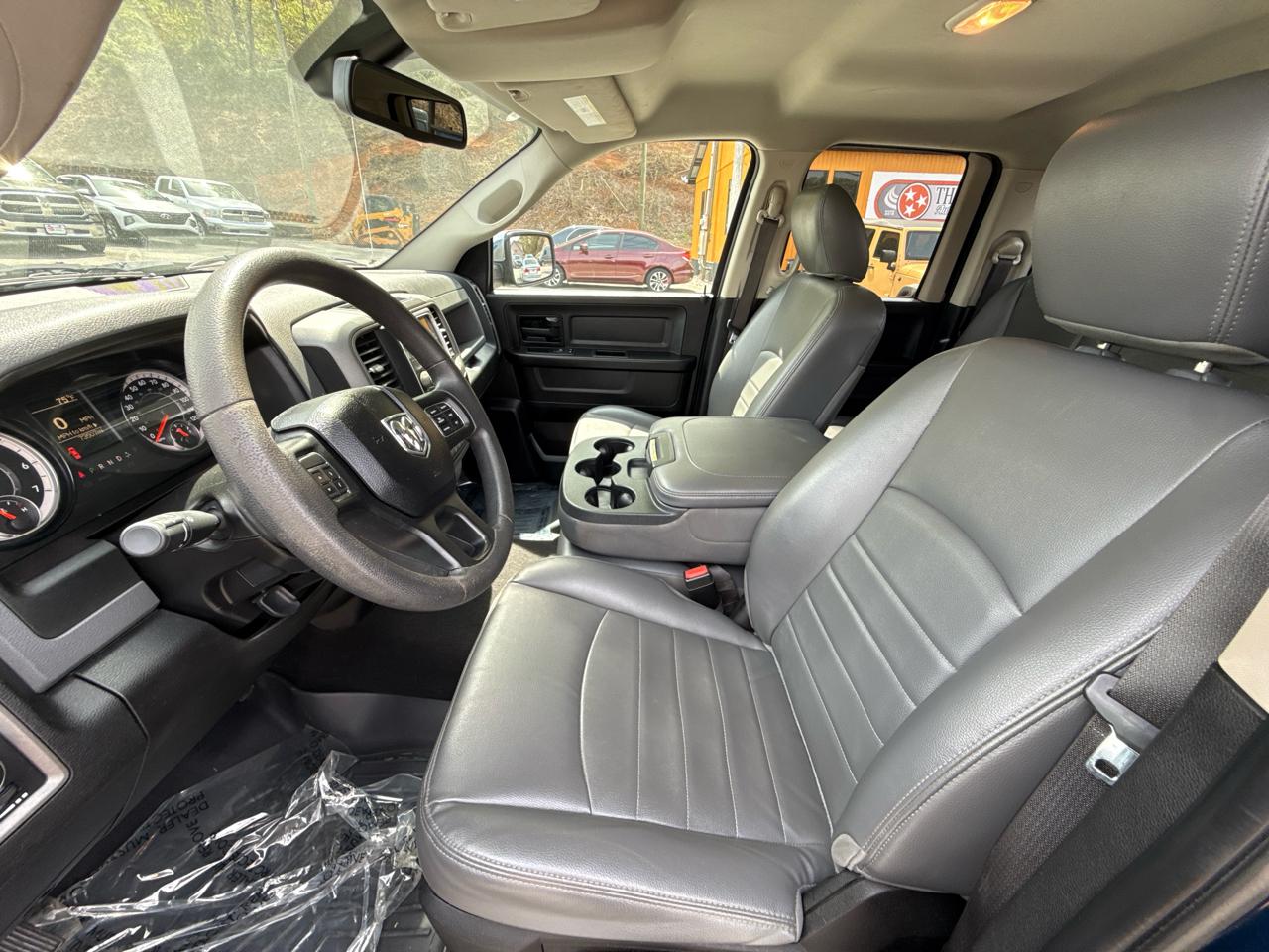 RAM 1500 Classic Tradesman Quad Cab 4WD 2019