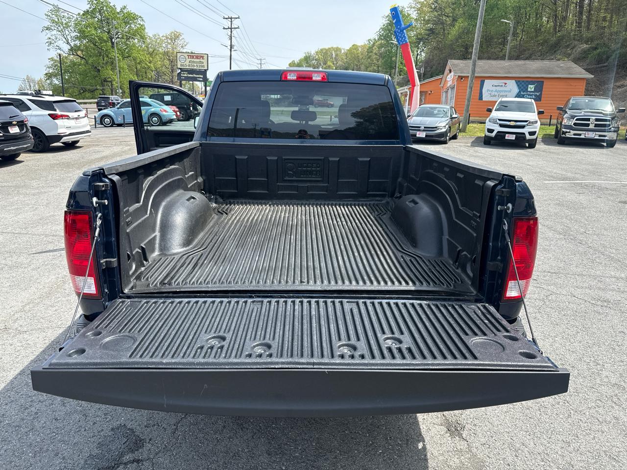 RAM 1500 Classic Tradesman Quad Cab 4WD 2019