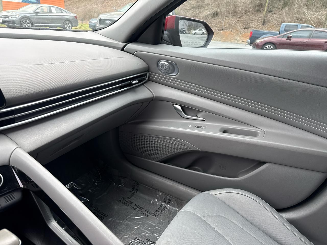 Hyundai Elantra SEL 2023