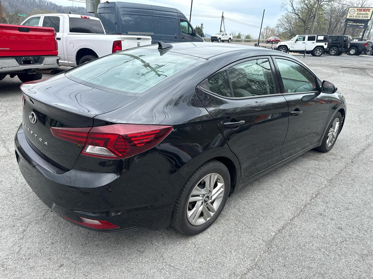 Hyundai Elantra Limited 2020