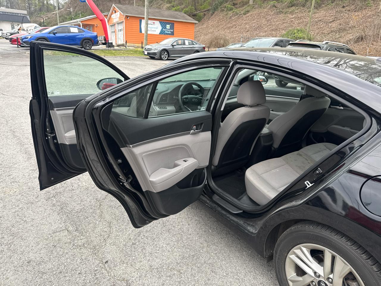 Hyundai Elantra Limited 2020