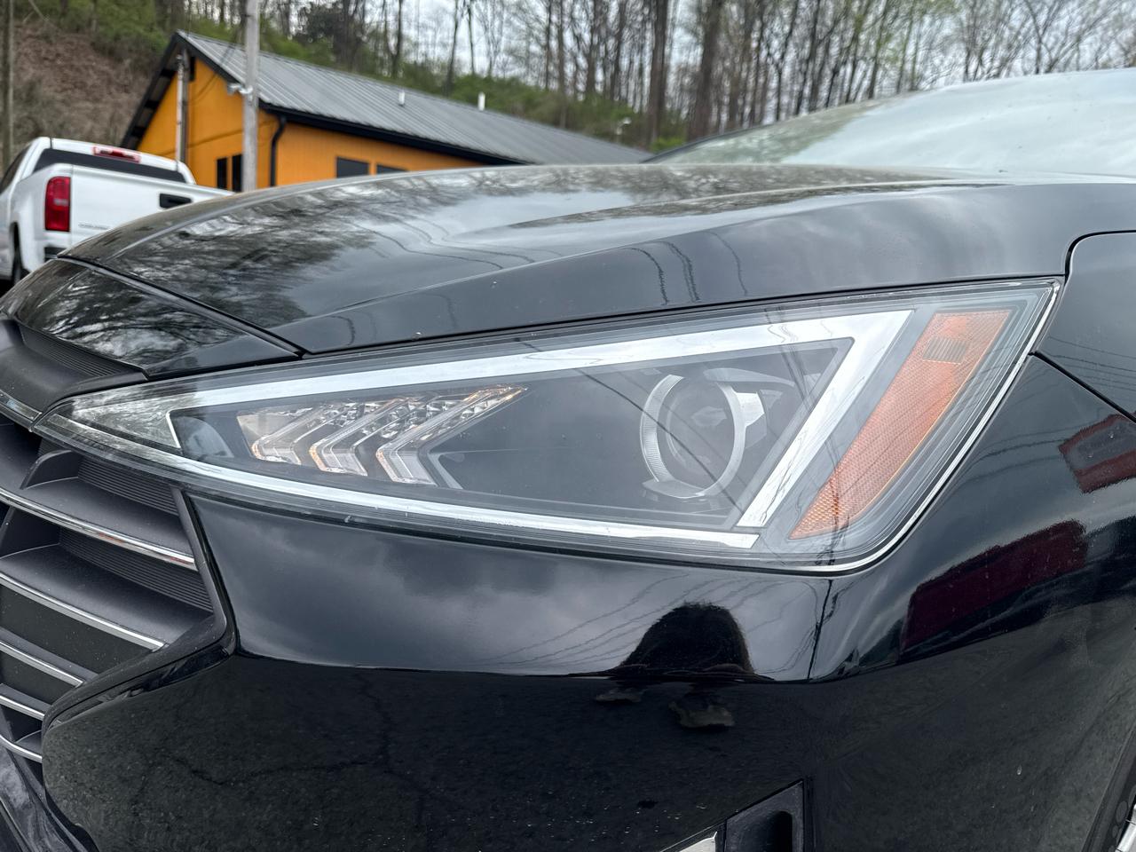 Hyundai Elantra Limited 2020