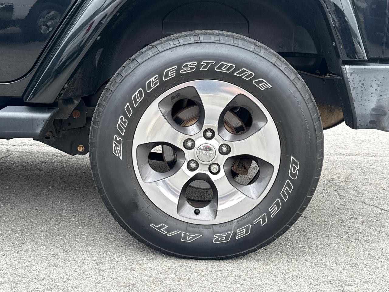 Jeep Wrangler Unlimited Sahara 4WD 2017