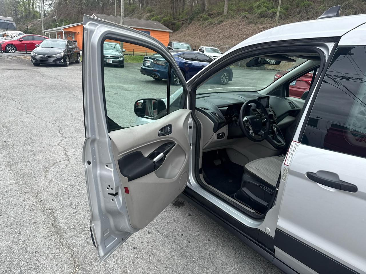 Ford Transit Connect Cargo Van XLT LWB w/Rear Liftgate 2020