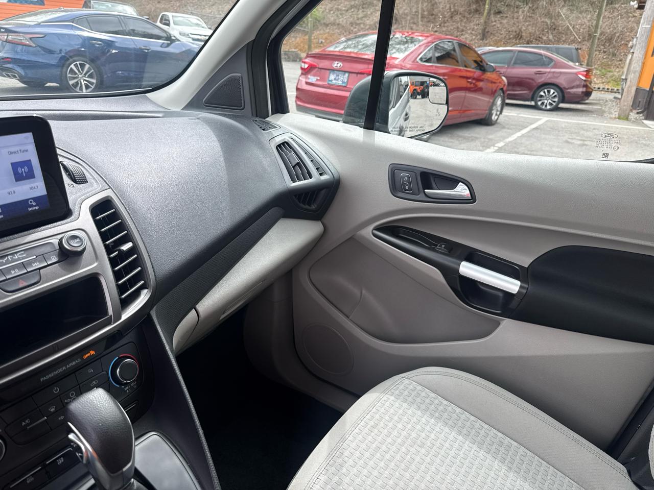 Ford Transit Connect Cargo Van XLT LWB w/Rear Liftgate 2020