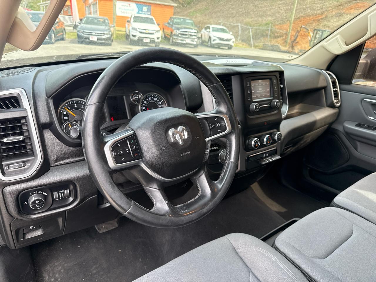 RAM 1500 Big Horn Quad Cab 2WD 2019