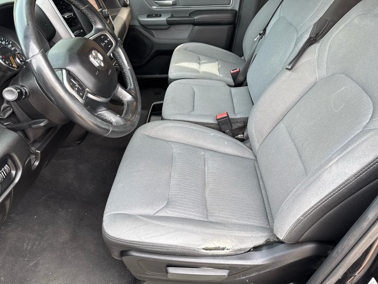 RAM 1500 Big Horn Quad Cab 2WD 2019