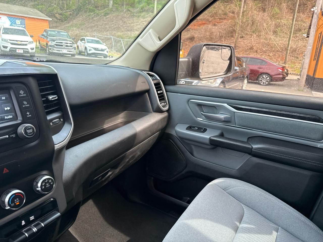 RAM 1500 Big Horn Quad Cab 2WD 2019