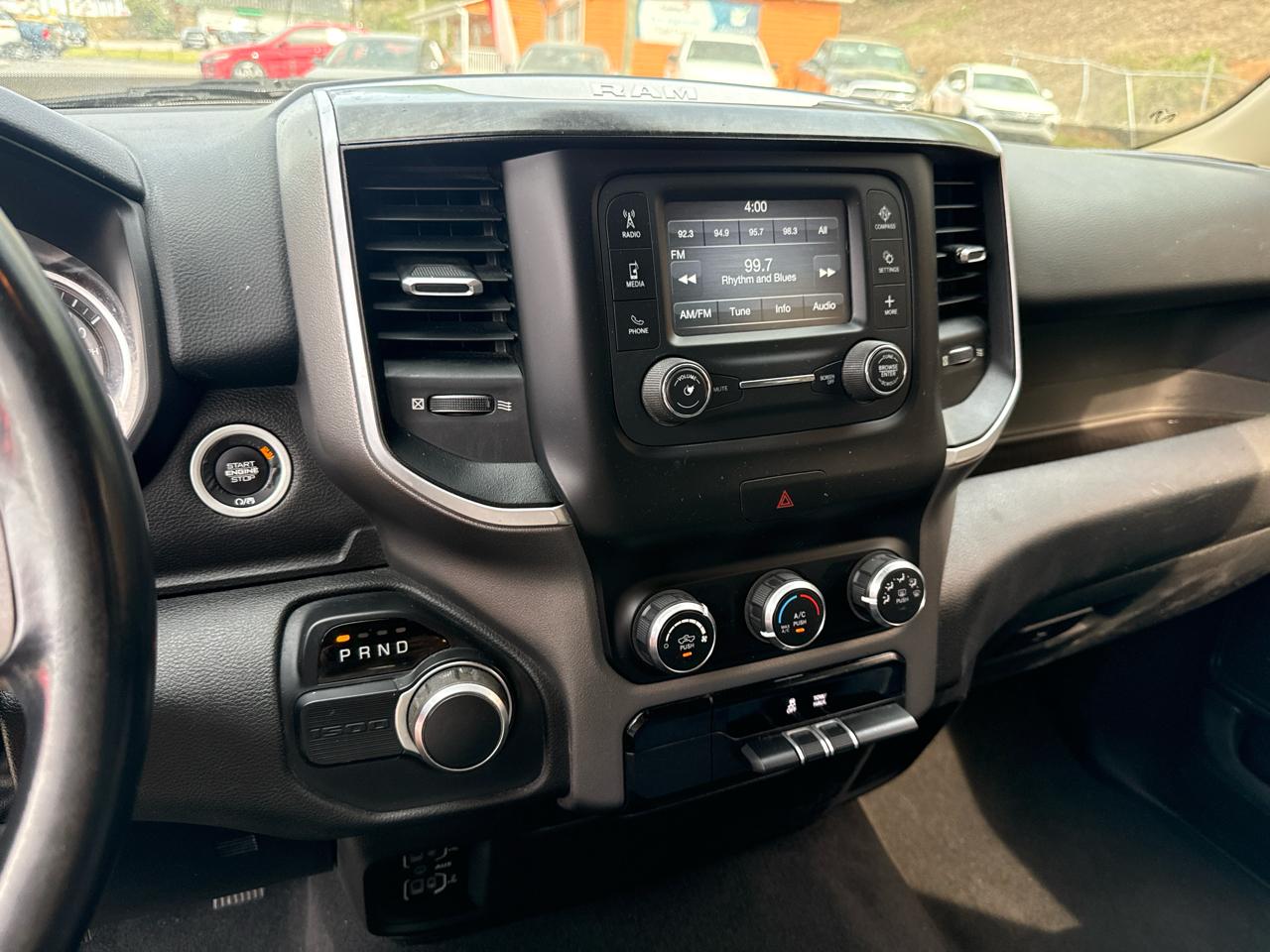 RAM 1500 Big Horn Quad Cab 2WD 2019
