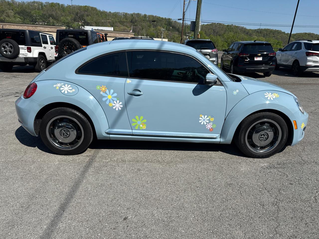 Volkswagen Beetle Base 2012