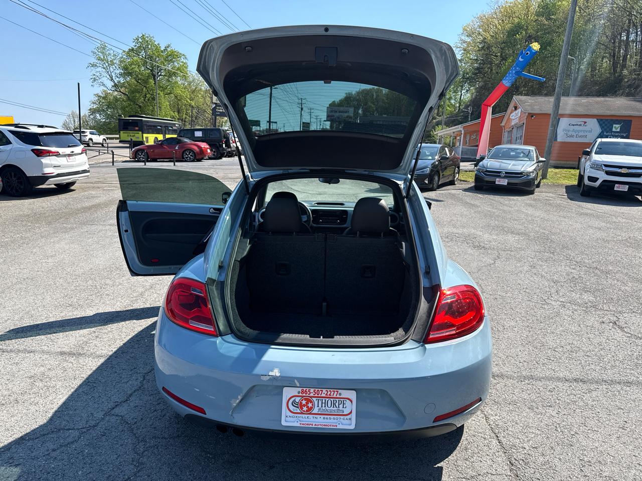 Volkswagen Beetle Base 2012