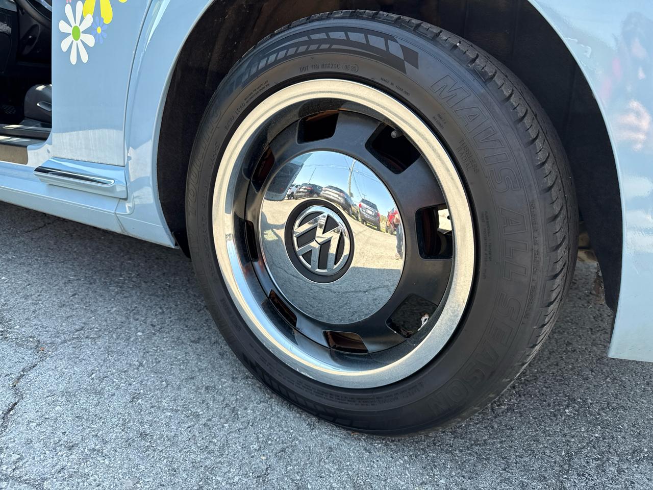 Volkswagen Beetle Base 2012