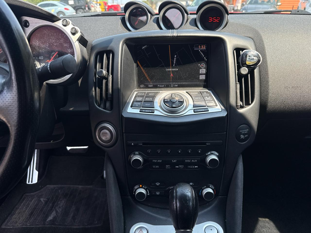 Nissan Z 370Z Touring Roadster 2013