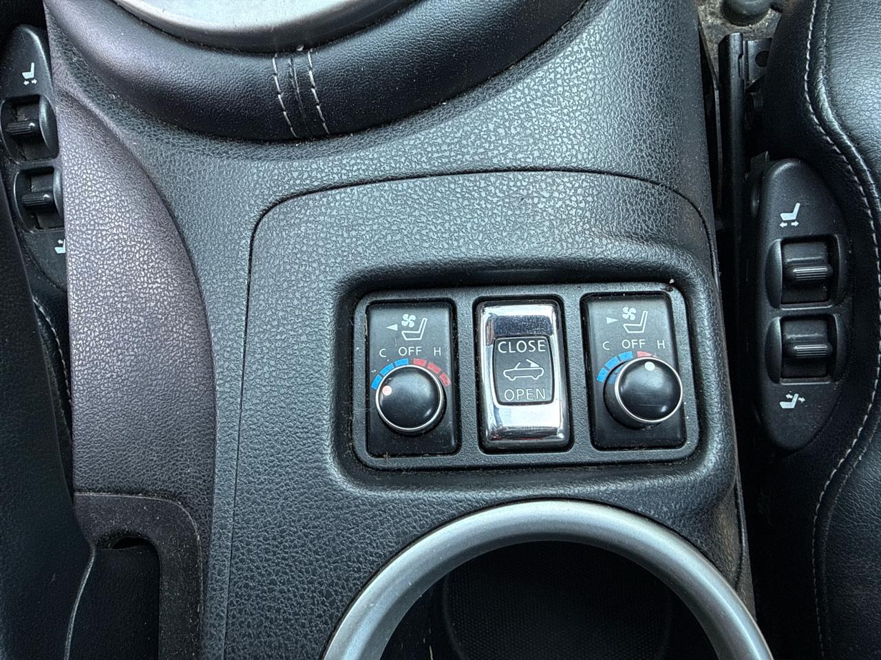 Nissan Z 370Z Touring Roadster 2013