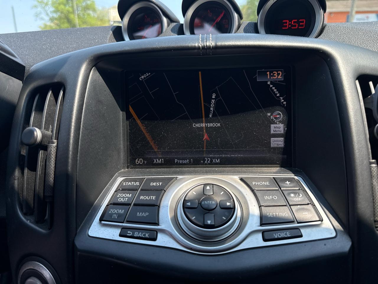 Nissan Z 370Z Touring Roadster 2013