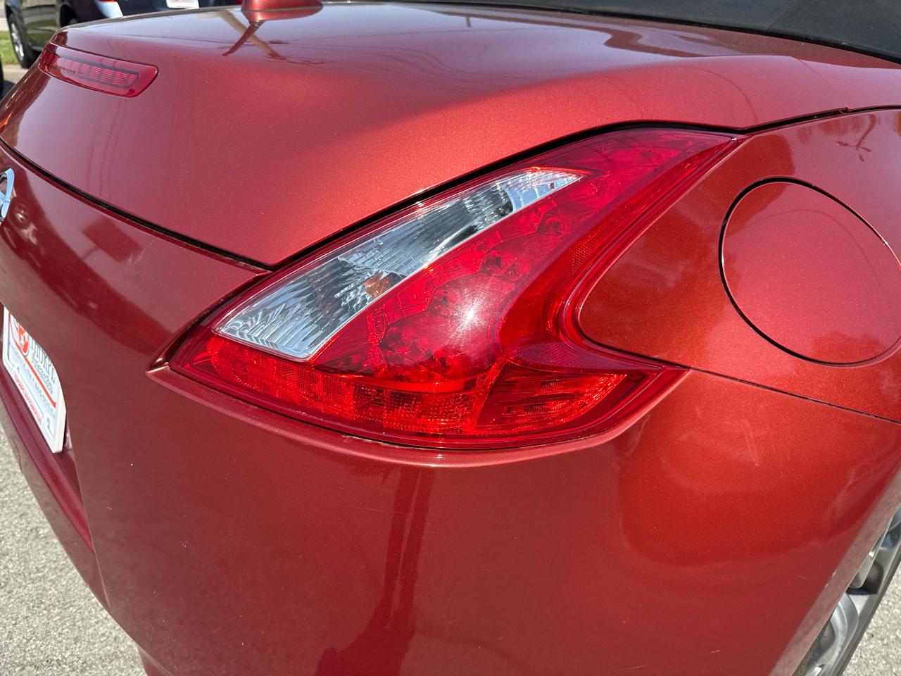 Nissan Z 370Z Touring Roadster 2013