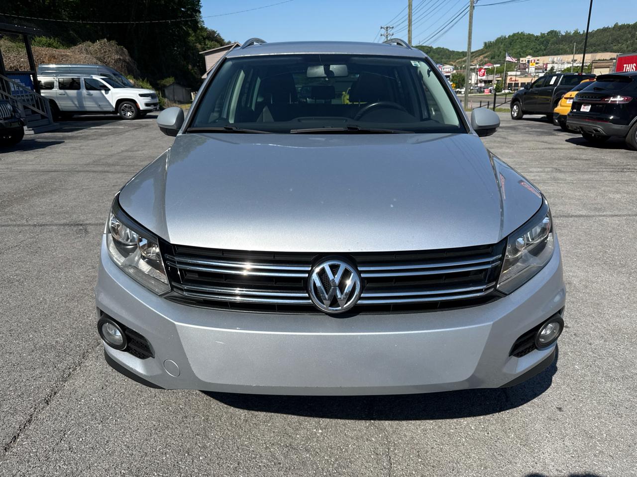 Volkswagen Tiguan S 2013