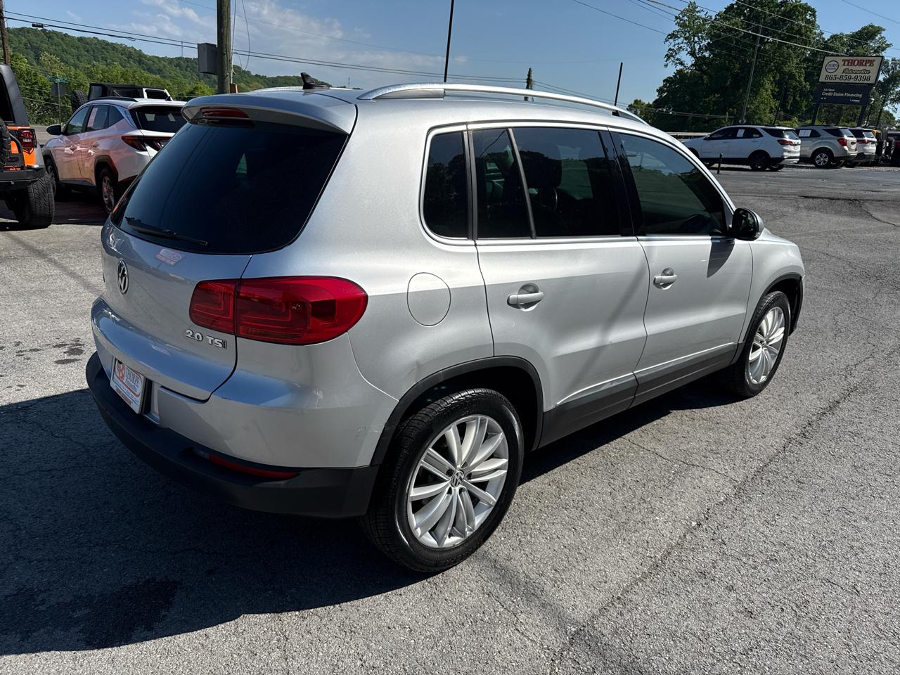 Volkswagen Tiguan S 2013